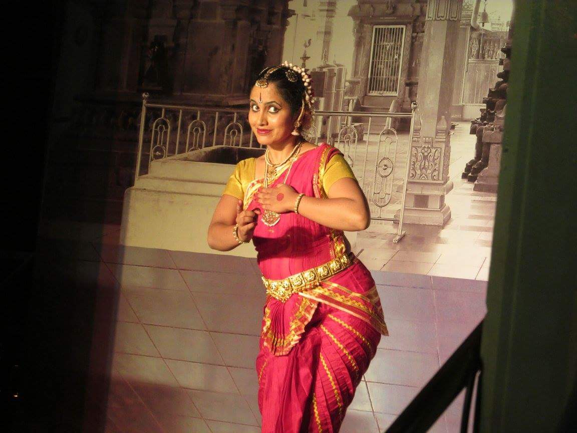 Snehal Phatak-Kalamkar performing Bharatanatyam